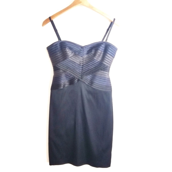 BCBGMaxazria smoke comb bodice strapless dress Size 6 - Picture 2 of 13